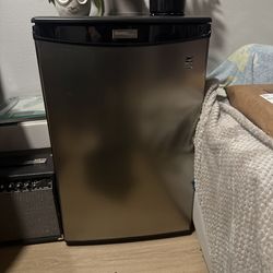 Danby designer Mini fridge
