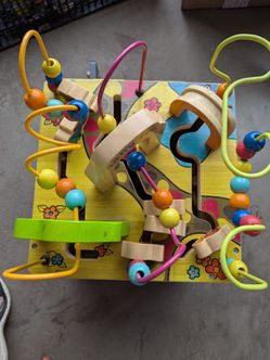 Activity Cube - https://offerup.com/redirect/?o=Qi5Zb3U= Zany zoo