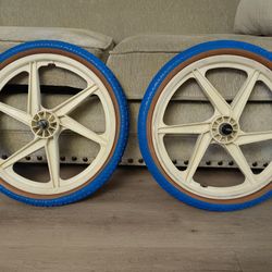 86/87 OGKs MAGS and BLUE GT VOLCOM TIRES