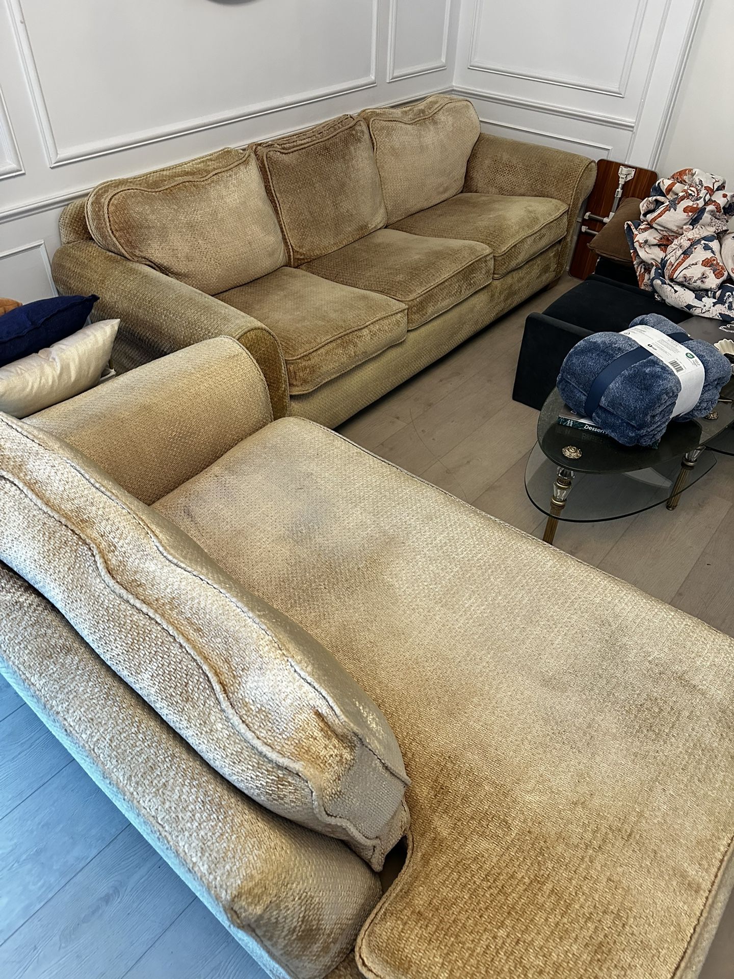 Sofa and Chaise Lounge (2 Pieces)