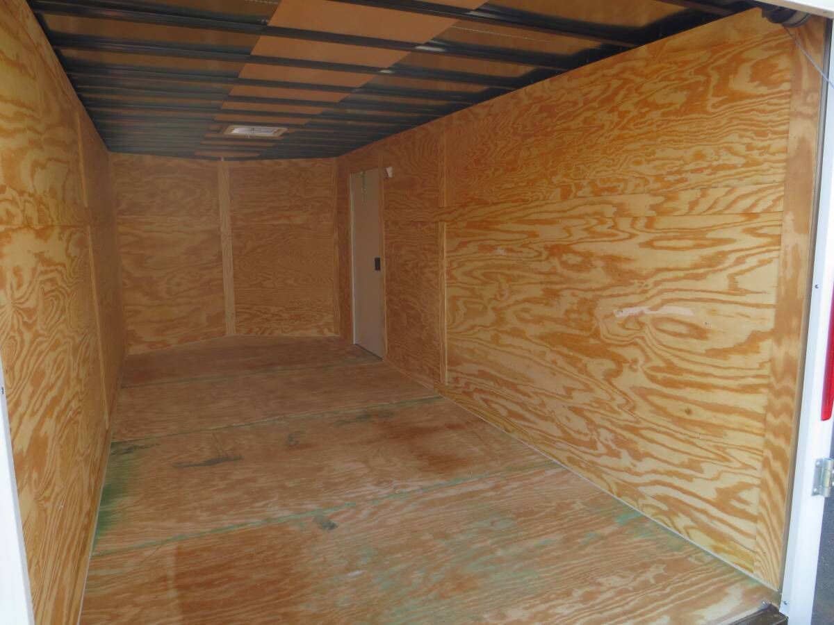 2015 enclosed trailer. 14’by 7’