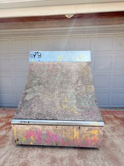 Backyard Skate Ramp + Grind Rail – Complete Setup