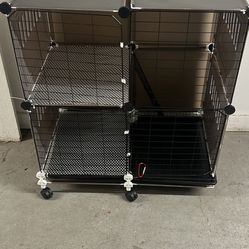 28”wx18”dx33”h Good Condition, Rolling Cage
