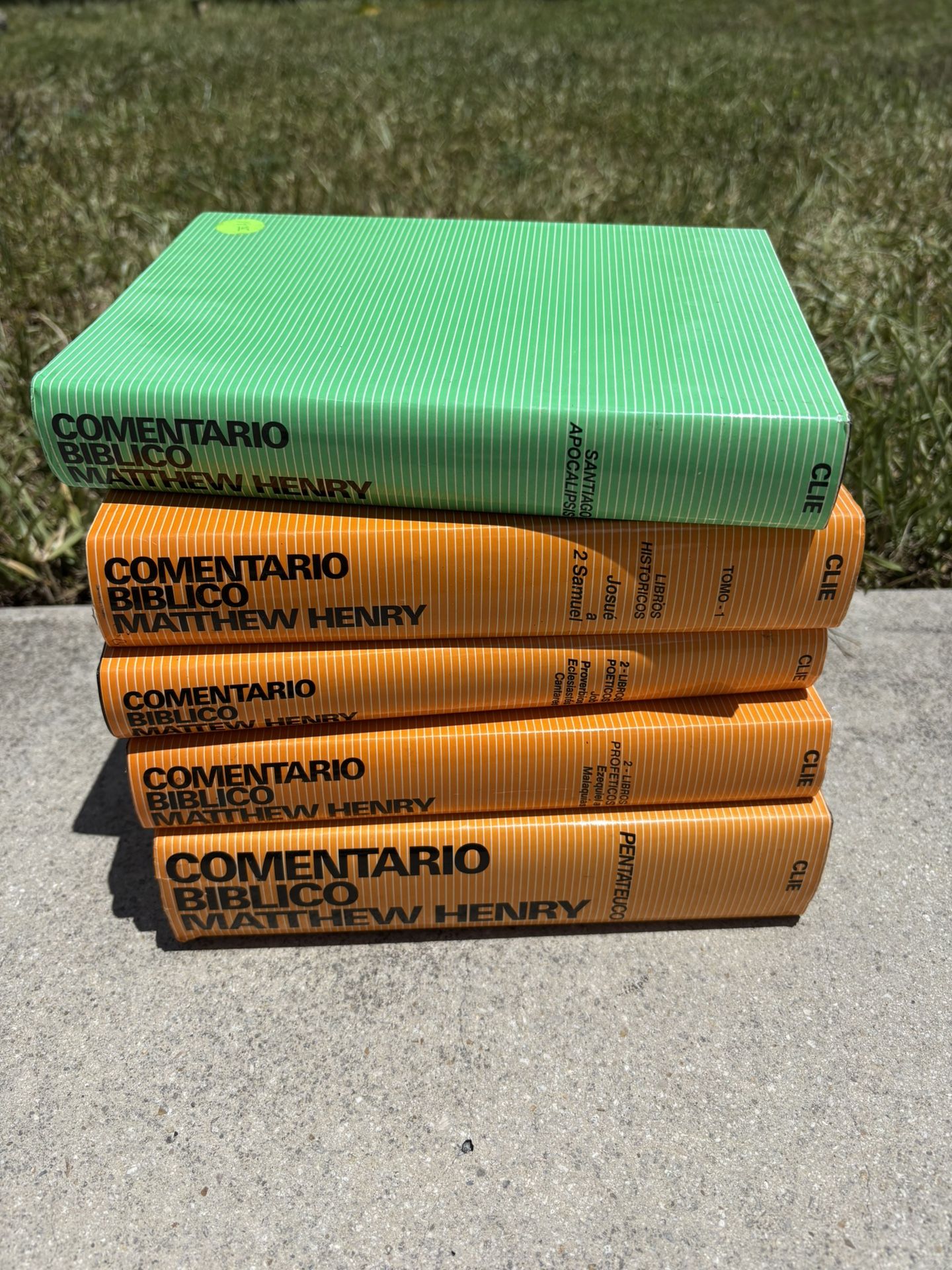 Lot of 5 Matthew Henry Book Comentario Exegetico Devocional a Toda La Biblia