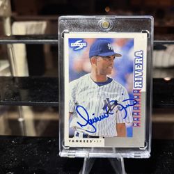 Mariano Rivera Signed Card
