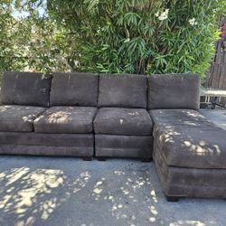 Sectional Couch ( Free Delivery )