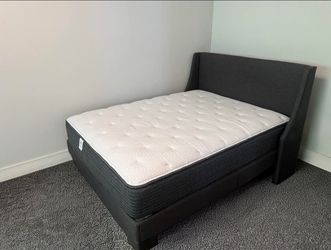 Queen BED FRAME with MATTRESS $150 very good condition pick op in WEST HILLS CA.