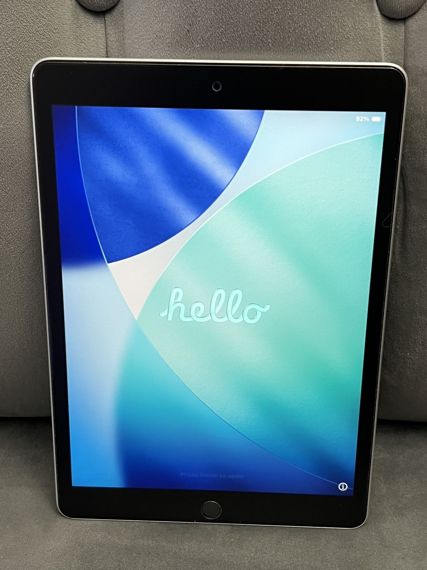 Apple iPad 9th Gen 10.2" A2602 MK2K3LL/A 64GB GPS Space Gray