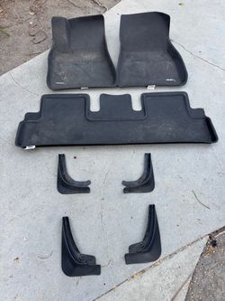 18-2023 Model 3 floor mats
