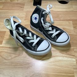 Converse High Top Shoes. Kids 11.
