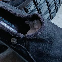 Skechers Air Cold Memory Foam Relaxed Fit Black Slip-on Sneakers