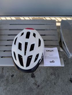 Cyclic cycling helmet with back light
