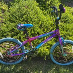 Used Girls bike With Working LED Lights On Wheels 