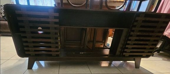 NEW-TV STAND- Doors slide