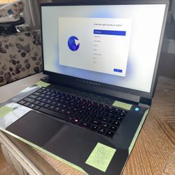 Alienware M17 R5 AMD