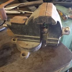 Small Bench Vise