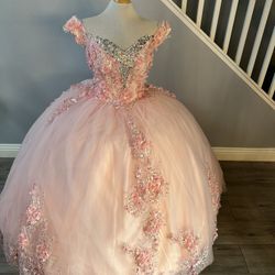 NEW Quinceañera Dress Fits Small-medium Adjusts In Back