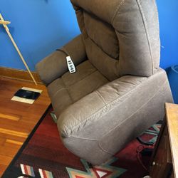 Electric Standing Recliner 