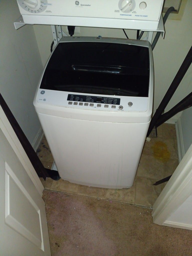 TRADITIONAL TOP LOAD WASHER White