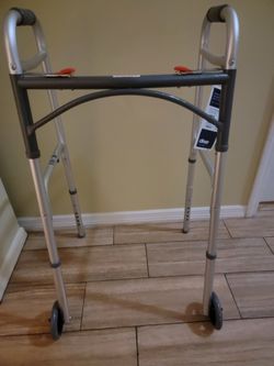 Walker With Wheels