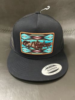 Gorras belicas y vaqueras ajustables nuevas.