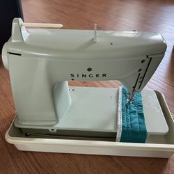 Singer Zig Zag 606 Sewing Machine For Parts Mint Green