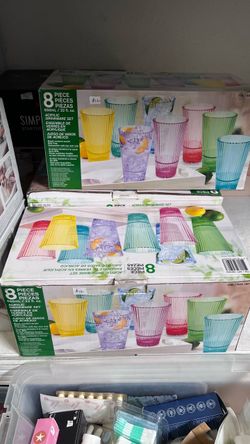 8 Piece Acrylic Drinkware Set 22 oz Ribbed Tumblers Multicolor BPA Free Cups