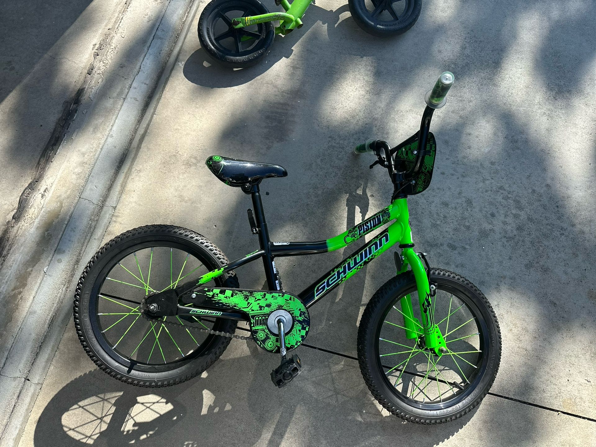 The Huffy 59800 18-inch Rock It Boys Bike