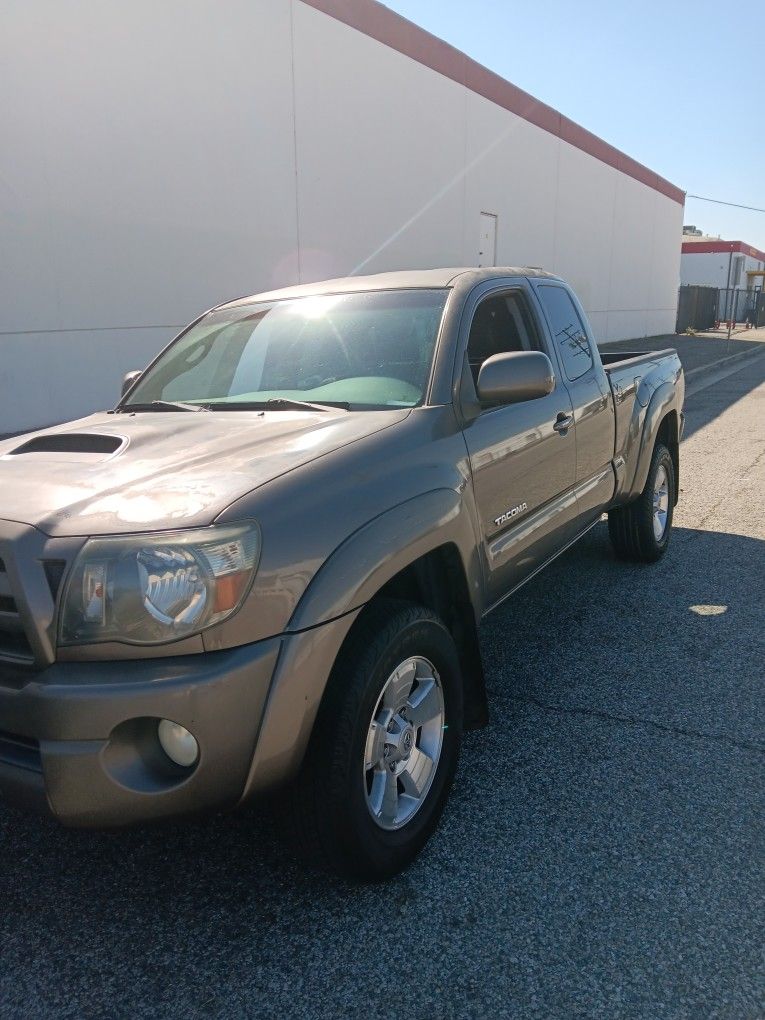 2010 Toyota for Sale in South Gate, CA OfferUp