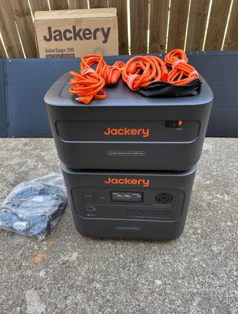 Jackery Explorer Bundle 4000 Watts