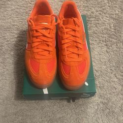 Orange Puma Palermo Women’s 9