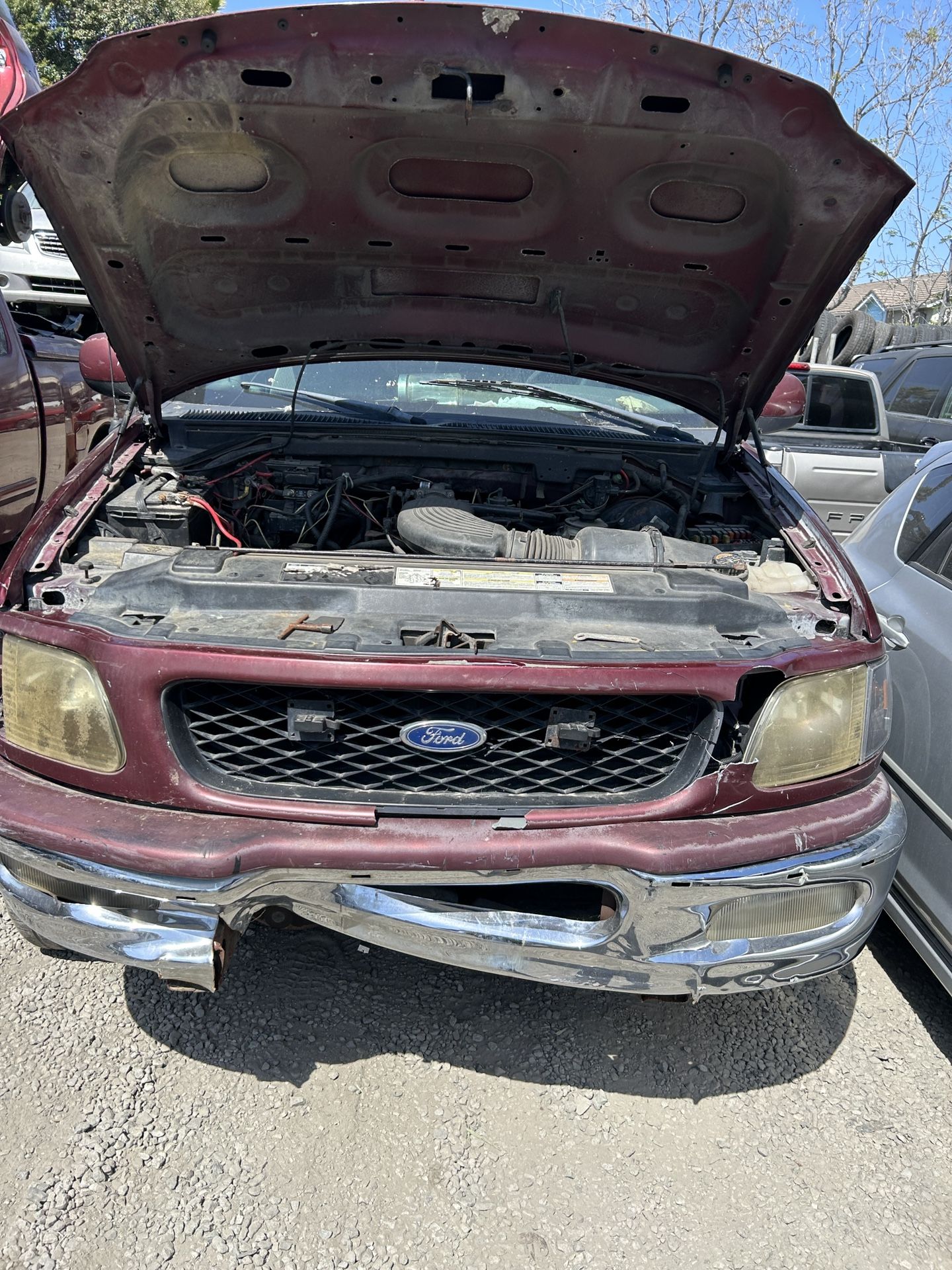 Parting Out 1998 Ford F150 Parts