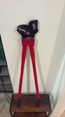 Commercial S-Hook Pliers & Playground/Tire Chain Cutter Tool (High-Leverage)