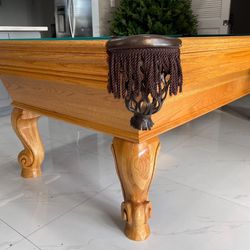 Pool Table  ( Free Delivery & Set Up & New Color Felt Of Your Choice ) 