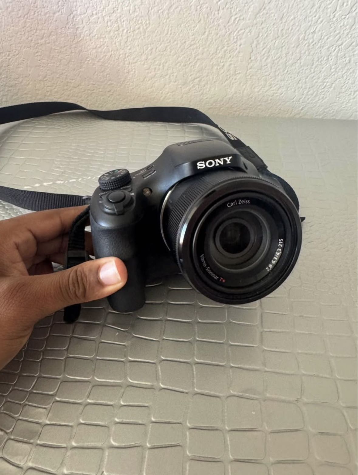 Sony Cyber-shot DSC-HX300 Digital Camera