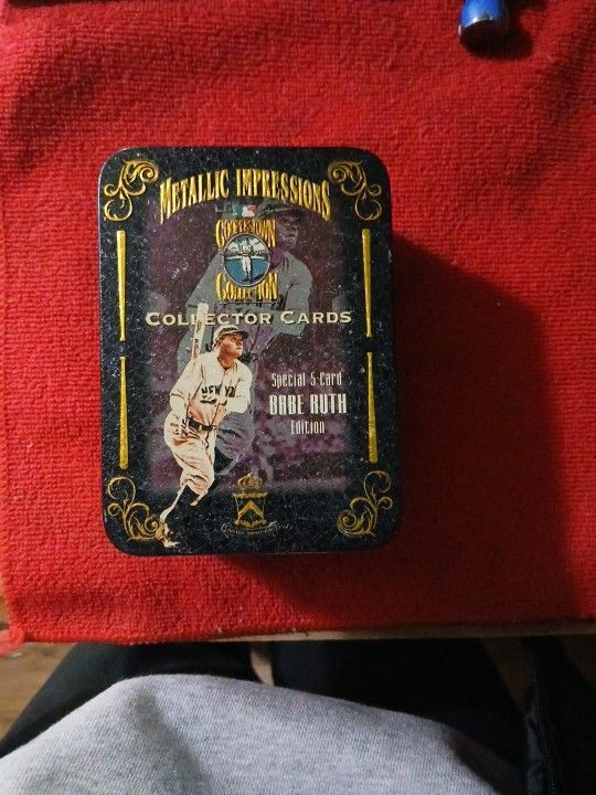 Babe Ruth Metalic Collectors Cards