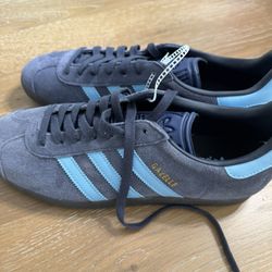 New Men’s Adidas Gizelle Size 10