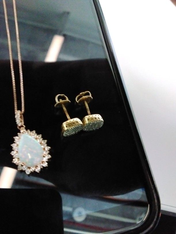 Gorgeous Rose GOLD Fire Opal Necklace With A Pair Of 10k Gold Diamond Earrings( Open To Trade)