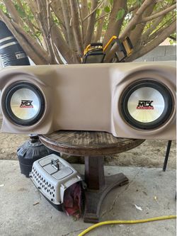 2 12’s MTX 4500 subwoofer with box