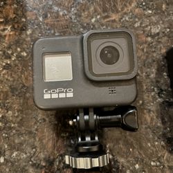 GoPro Hero 8 Bundle 
