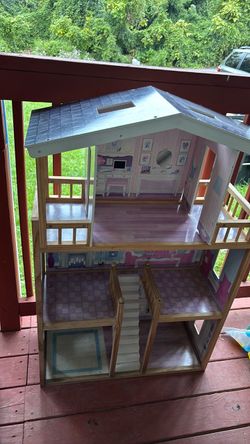 Wooden Dollhouse 3-Story with Balconies