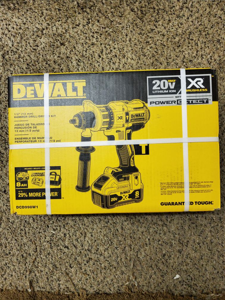 Hammer drill driver kit battery in charger new