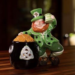 Blue Sky Clayworks St. Patrick’s Leprechaun’s Tea light Holder