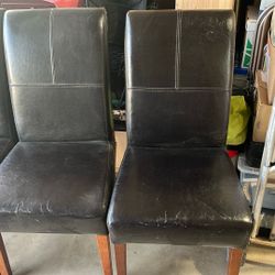 Set Of 4 Chair 40$