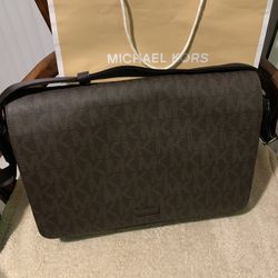 MK Autentic New
