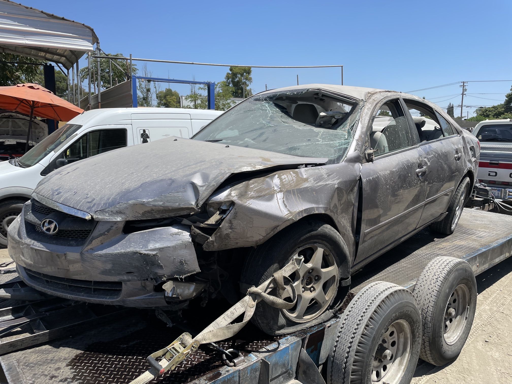 2002 Hyundai Sonata **PARTS ONLY**