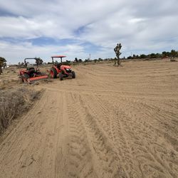 Tractor 