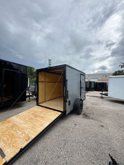 Trailer enclosed 6 x 10 polycore 0.80 Yellowstone