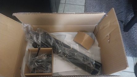 Projector Floor Stand = Laptop