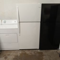 18 Cubic Foot Whirlpool Refrigerator Comes With A Complete 30 Day Warranty For Delivery Vancouver Area